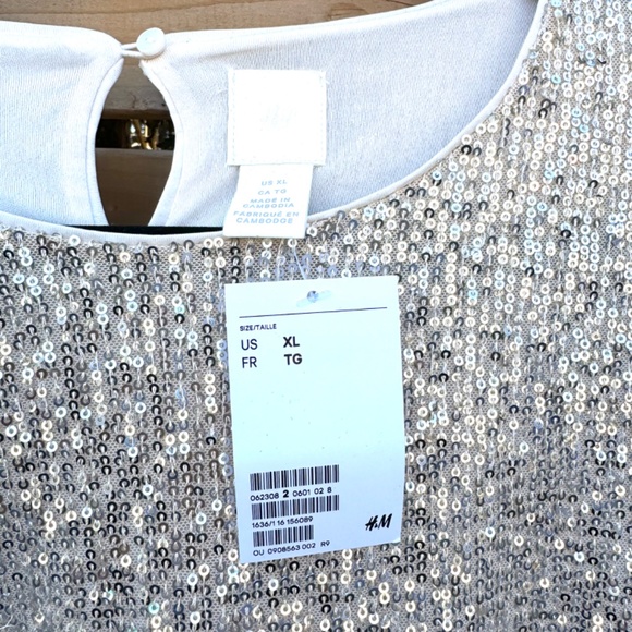 NWT H&M Gold Sparkle Top - Picture 2 of 8